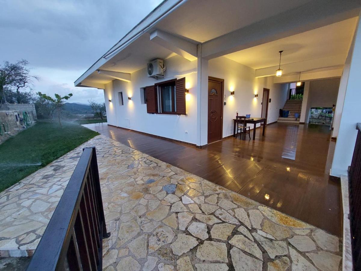 Guest House Gorani Berat Exterior photo