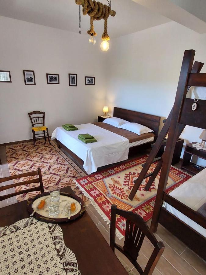 Guest House Gorani Berat Exterior photo
