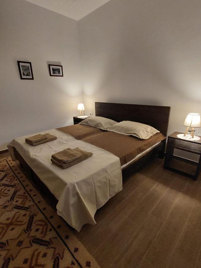 Guest House Gorani Berat Exterior photo